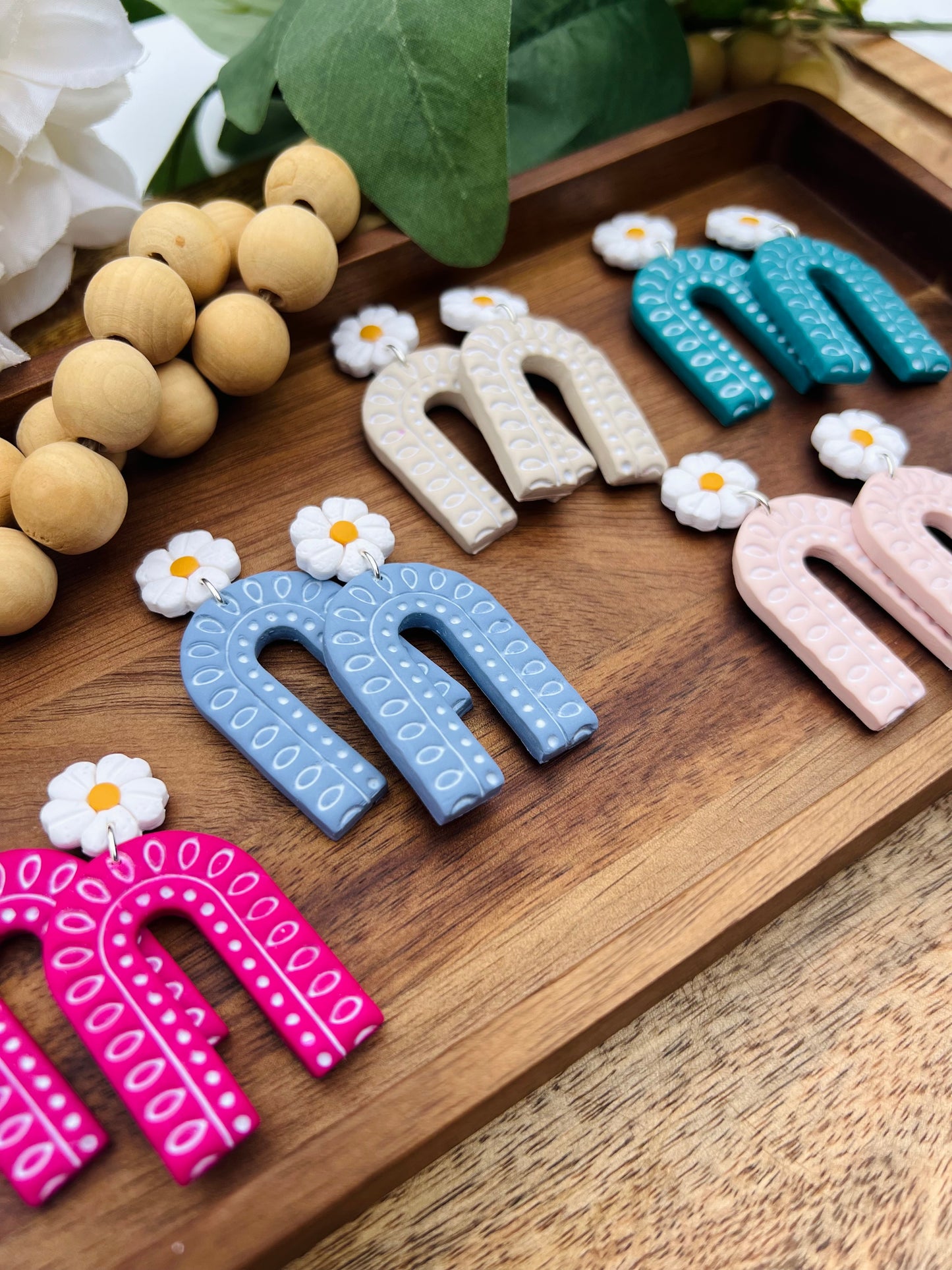 Daisy Arch Dangles