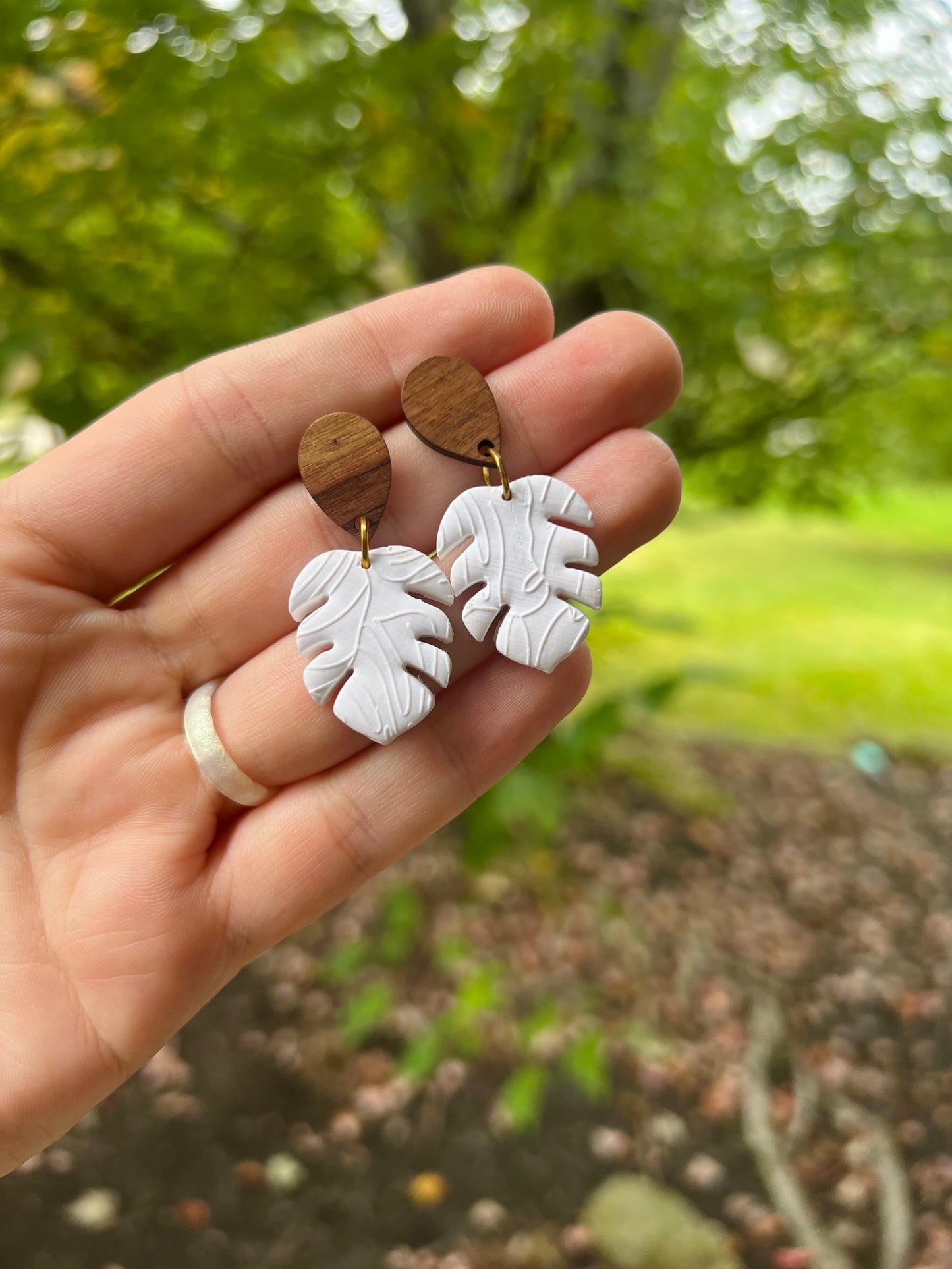 Textured Leaf Dangle Earring