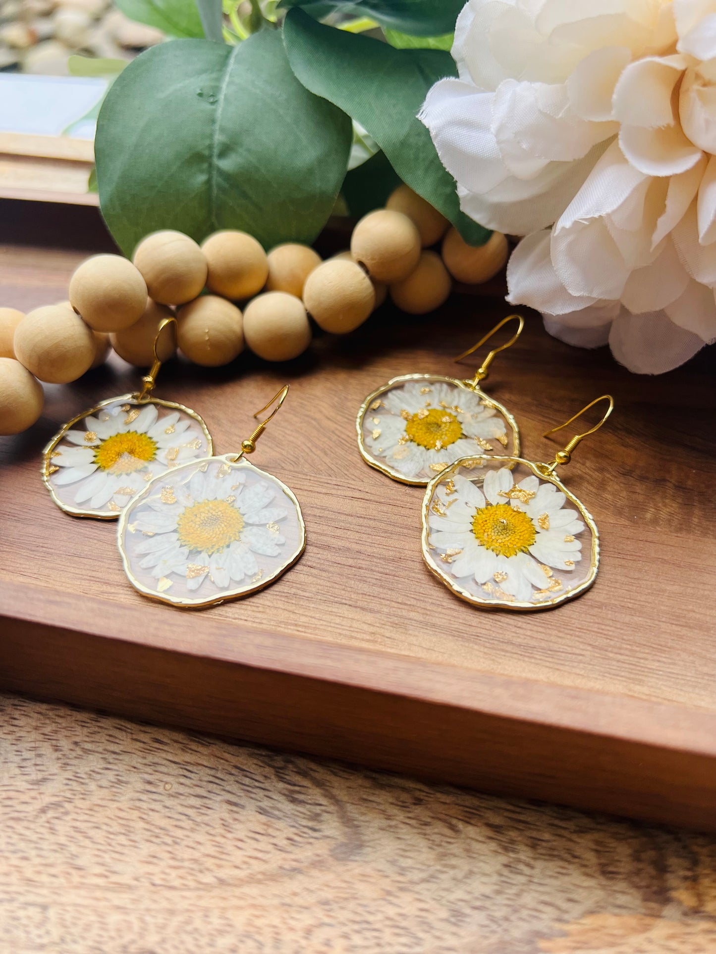 Large White Daisy Resin Dangles